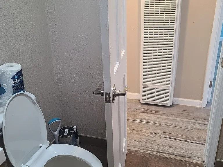 1215 E Avenue R2 - Photo 2 of 10