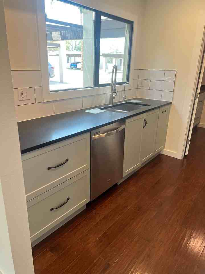 1711 E Gaylon Dr - Photo 4 of 13