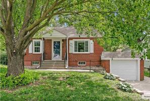 featured image of 921 Mclaughlin Cir