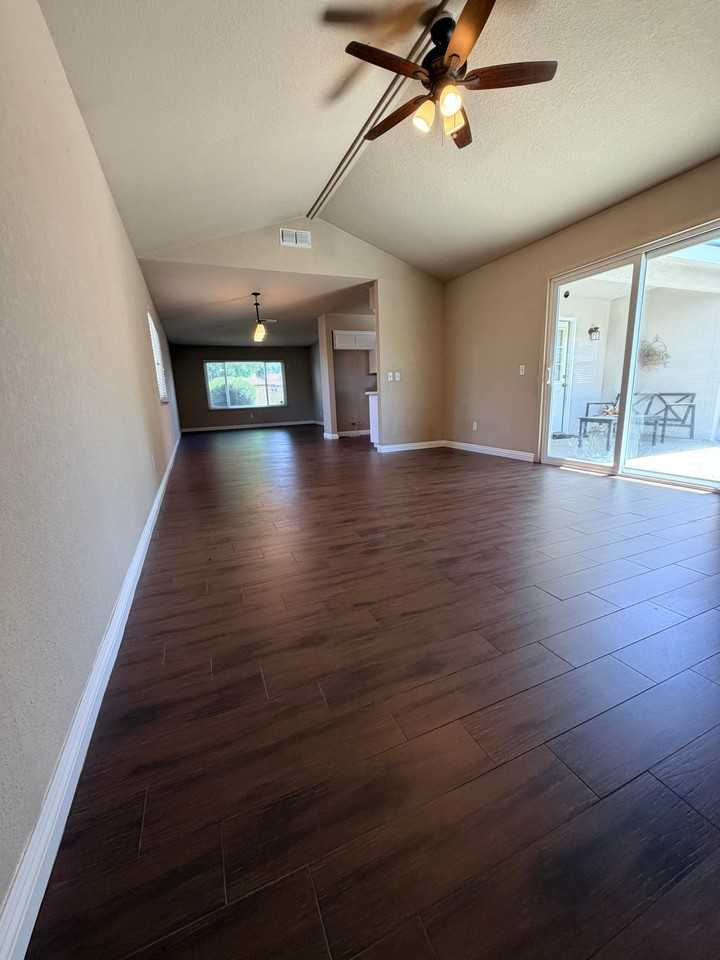 540 Sundance Ln - Photo 3 of 15