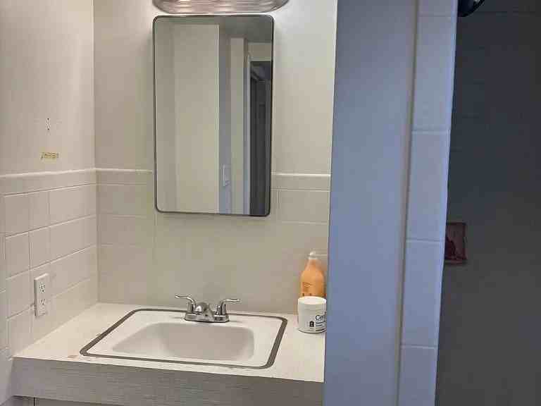 1415 W Riverside Cir - Photo 2 of 14