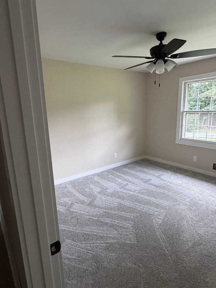 120 Kathy Ln - Photo 7 of 13