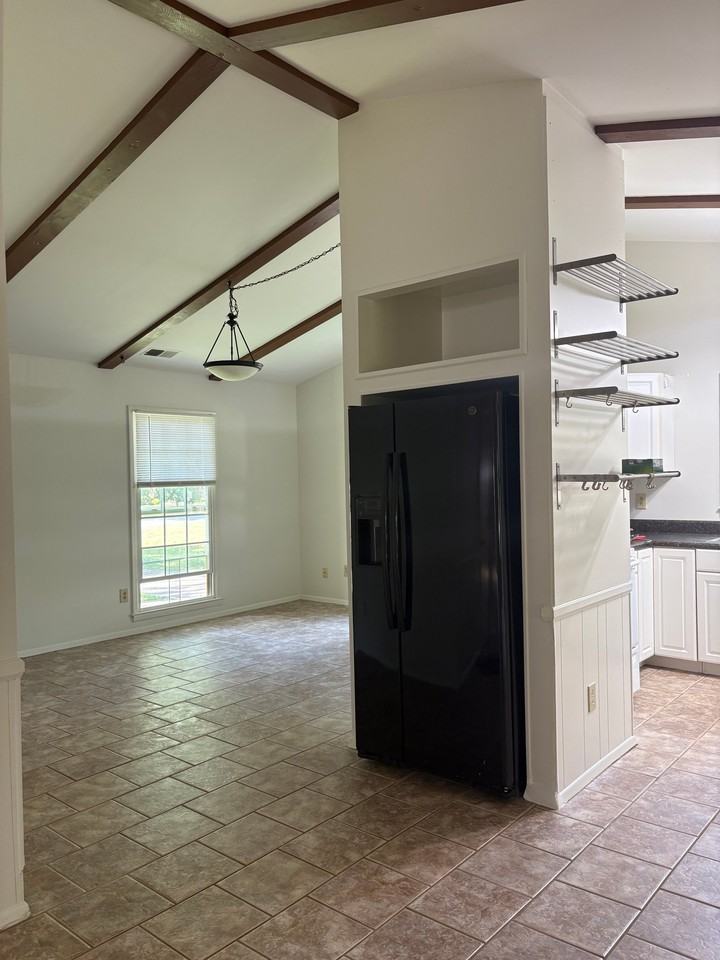124 Apple Tree Ct - Photo 2 of 14