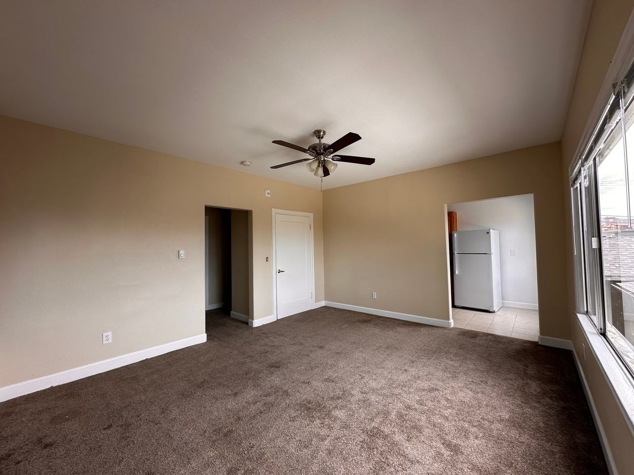 624 Brooklyn Ave #107 - Photo 3 of 14