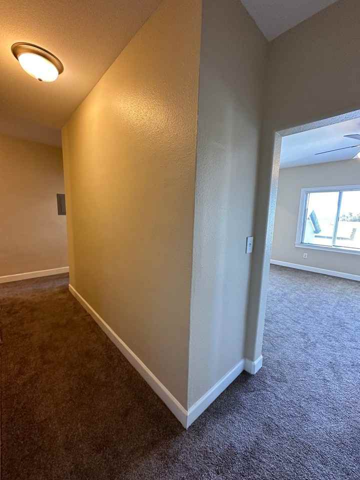 624 Brooklyn Ave #107 - Photo 4 of 14
