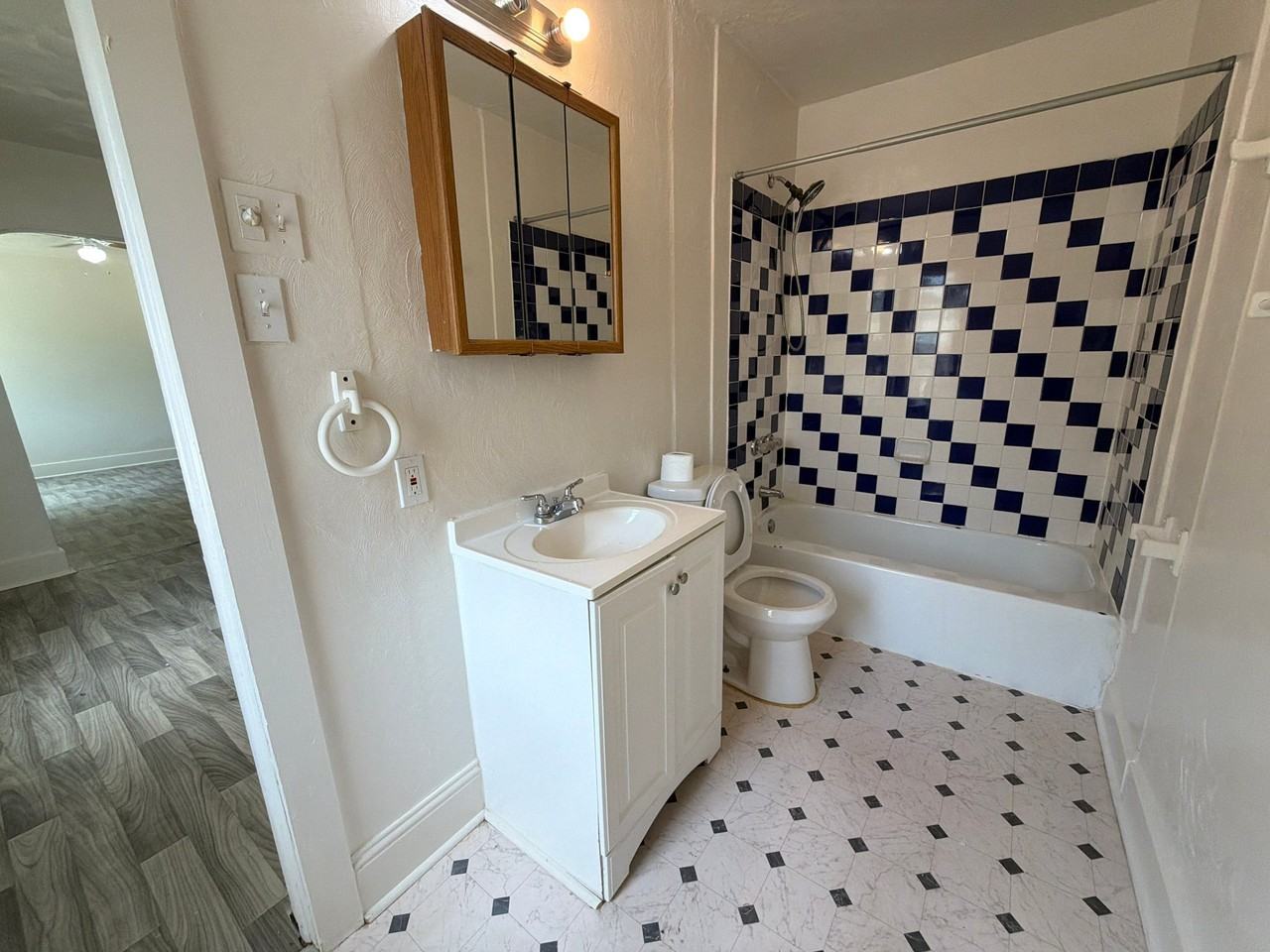 27027 5th Ave - Photo 5 of 20