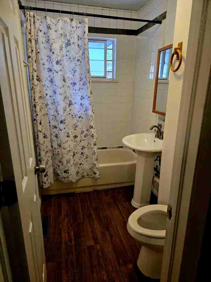 630 E Saint Vrain St - Photo 2 of 15