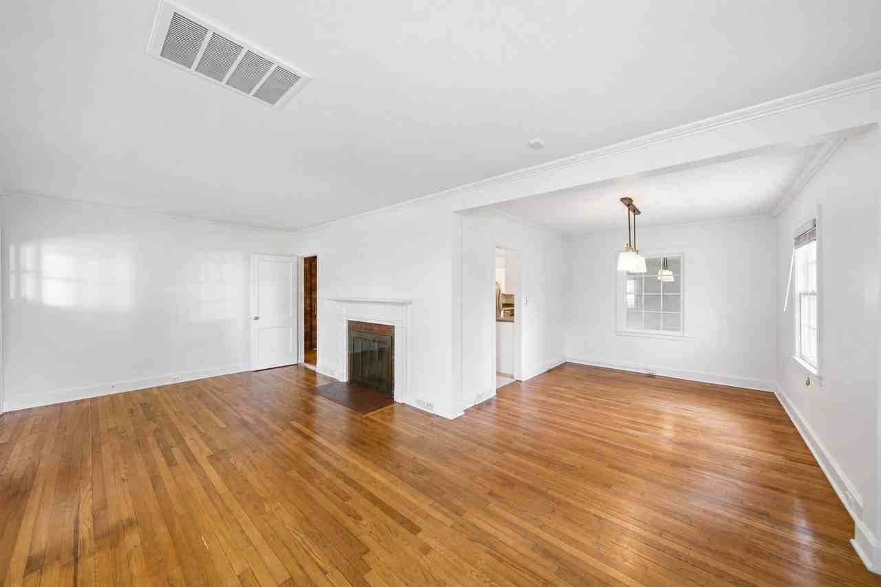 1424 Lyon Ct - Photo 4 of 20