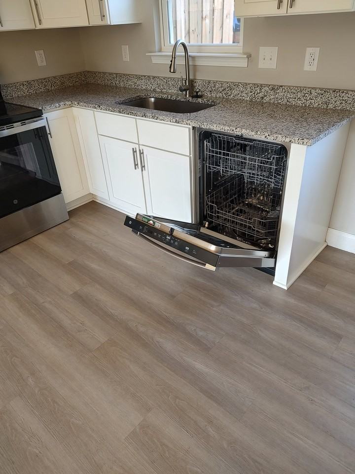443 Camp Ferry Rd - Photo 7 of 12