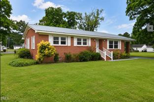 414 E Bostic St - Photo 1 of 1