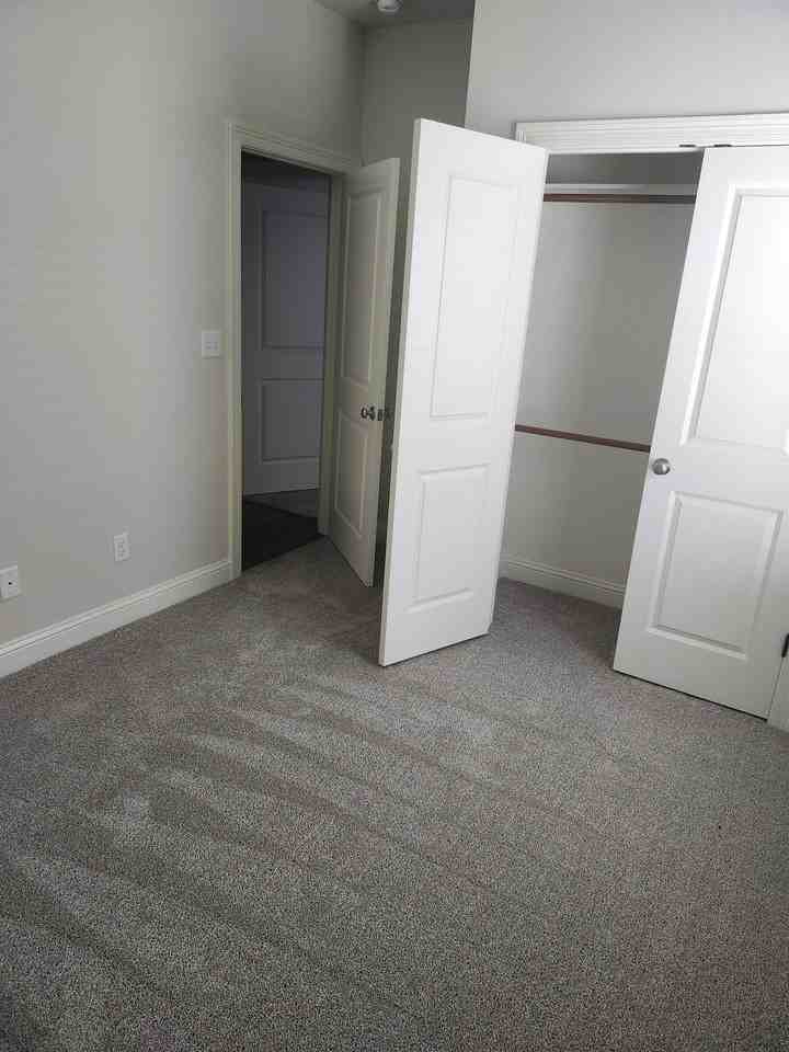 4815 Bogey Ln - Photo 4 of 14