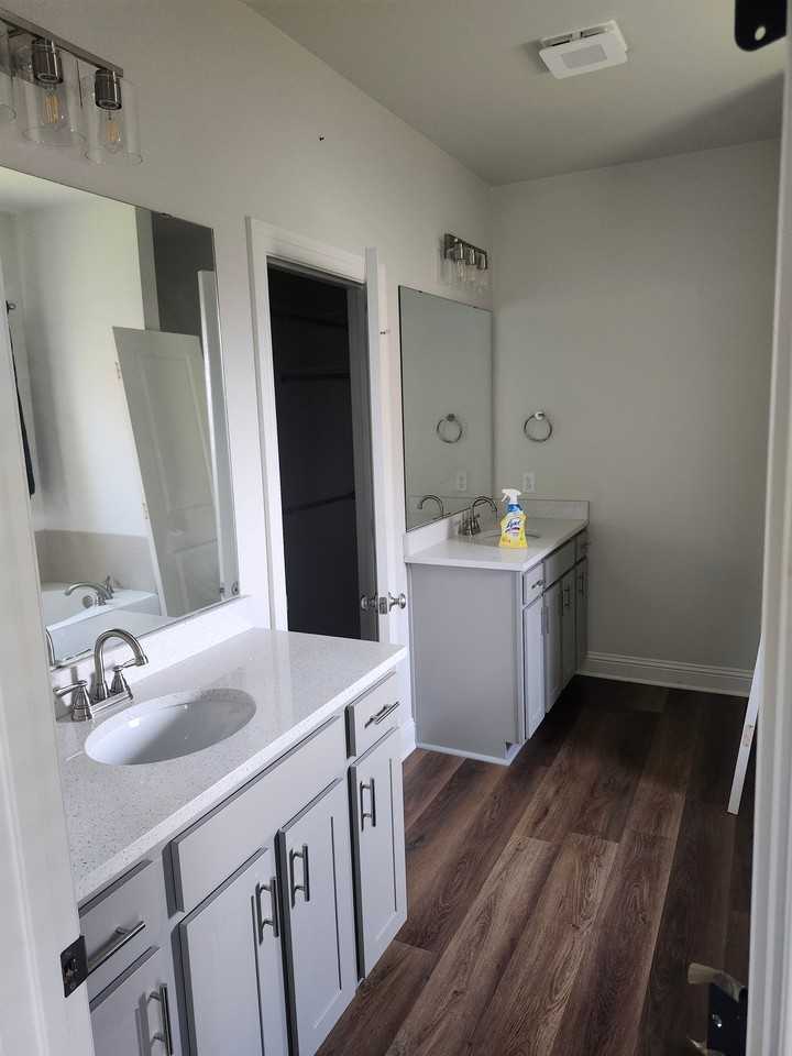 4815 Bogey Ln - Photo 5 of 14