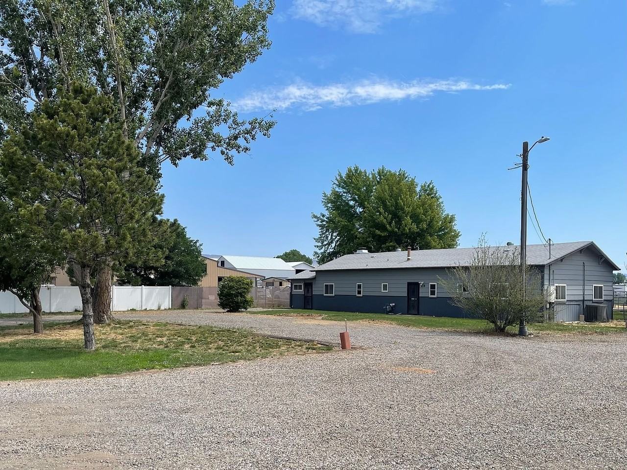 410 29 Rd - Photo 2 of 10