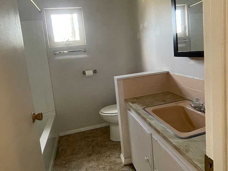 410 29 Rd - Photo 5 of 10
