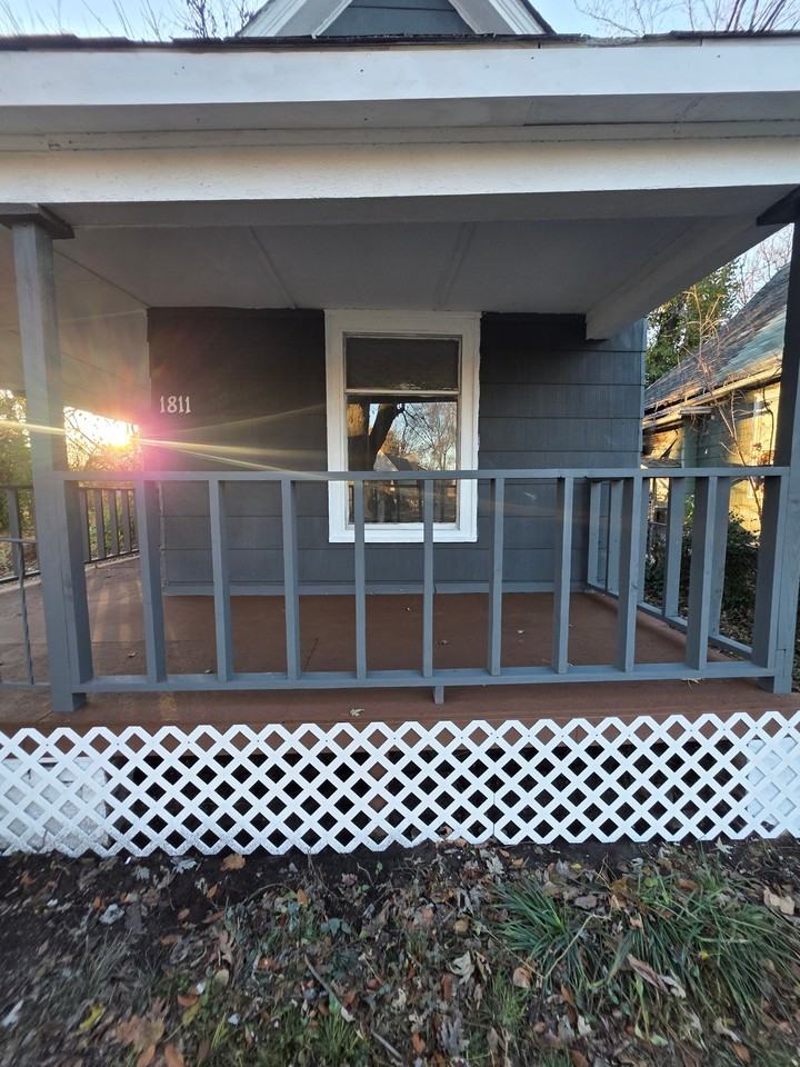 1811 N Morgan St - Photo 4 of 20