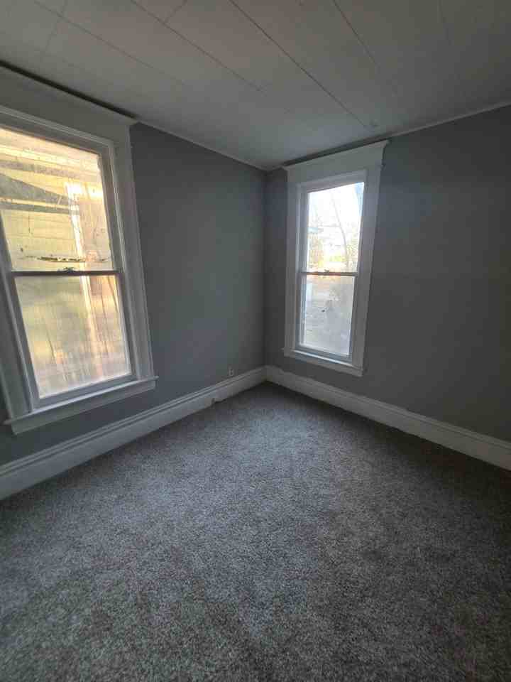 1811 N Morgan St - Photo 7 of 20