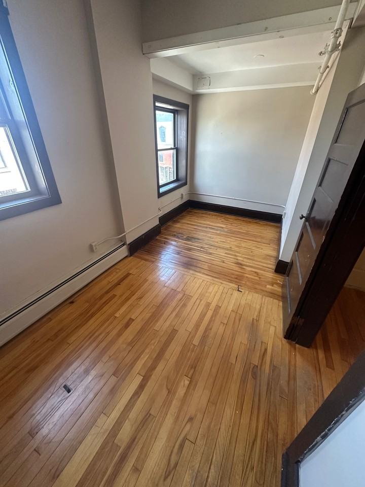 55 Pleasant St #307 - Photo 5 of 6