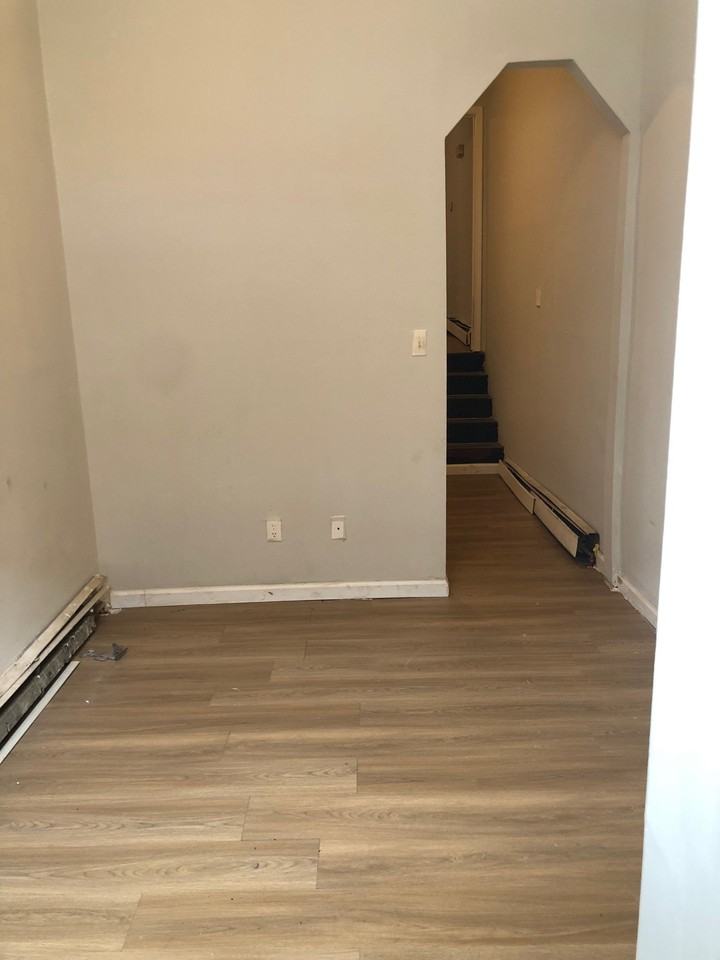 176 Stuyvesant Ave #1L - Photo 3 of 4