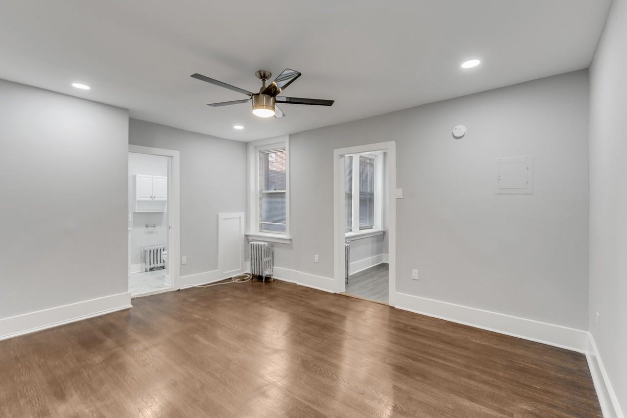 202 W Sedgwick St #B - Photo 3 of 6