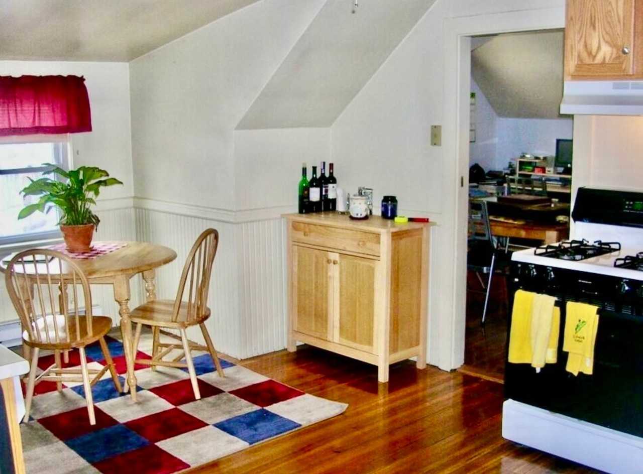 137 Whitwell St #3 - Photo 5 of 6