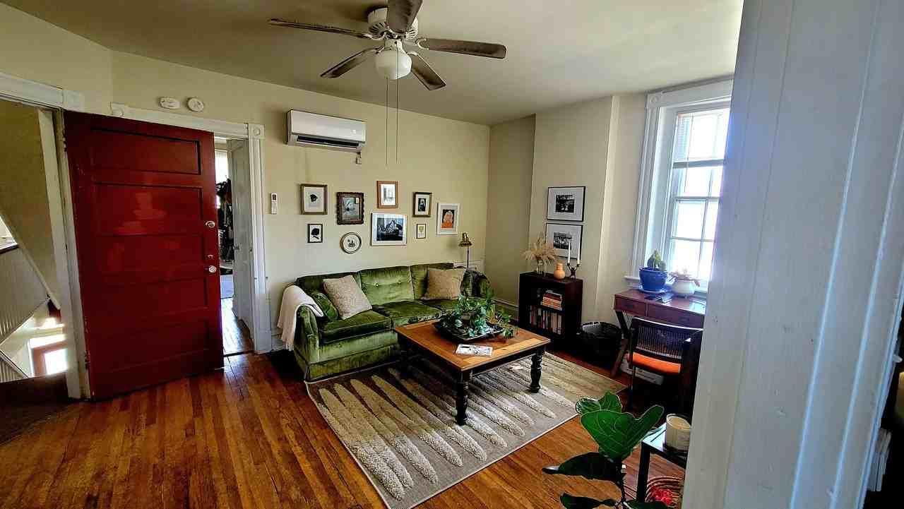 403 N Cleveland St #4 - Photo 7 of 11