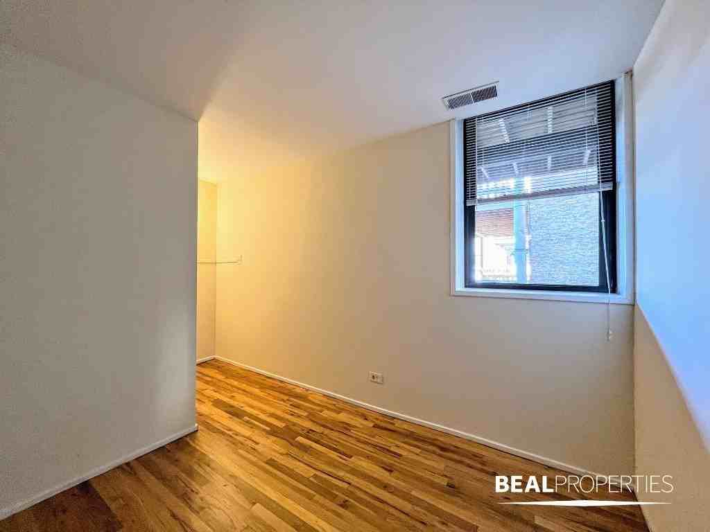 600 W Surf St #604-3 - Photo 7 of 13