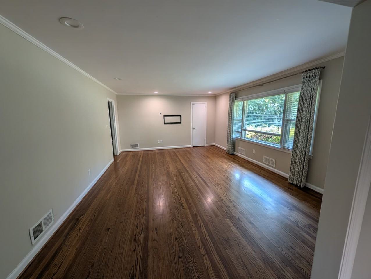 1276 Mayfair Dr Ne #NA - Photo 4 of 27