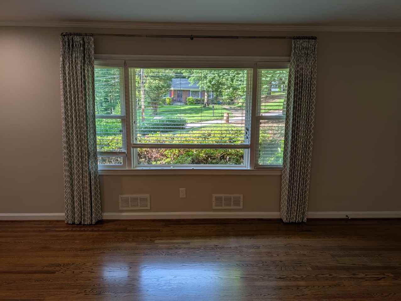 1276 Mayfair Dr Ne #NA - Photo 5 of 27