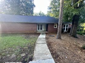 1088 Pierce Rd #B - Photo 1 of 1