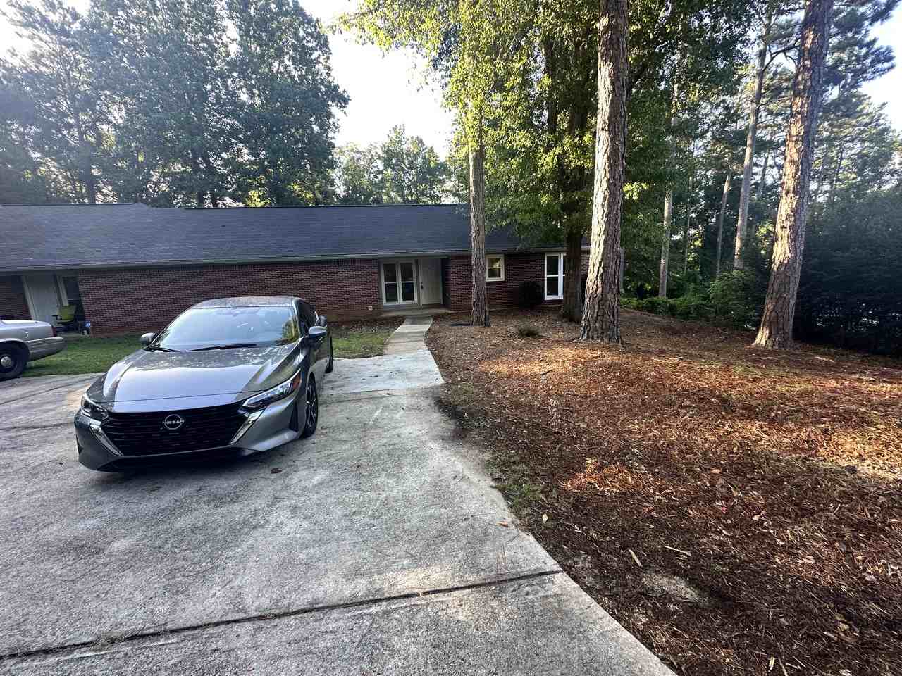1088 Pierce Rd #B - Photo 2 of 29