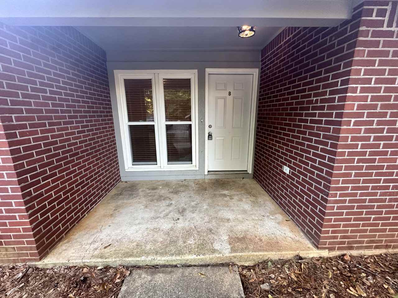 1088 Pierce Rd #B - Photo 3 of 29