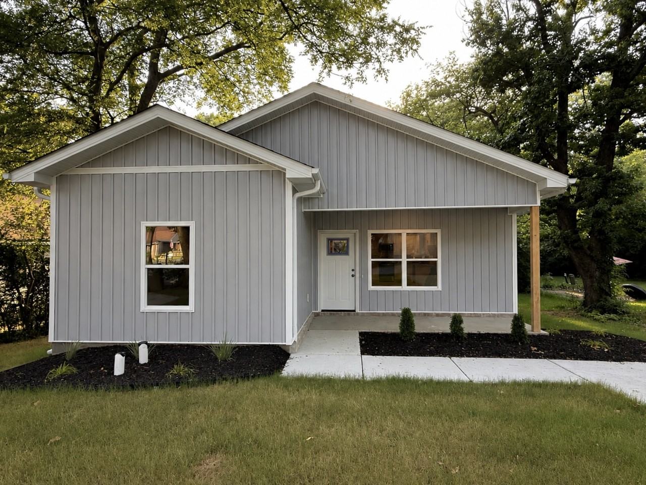 721 S Richards #NA - Photo 2 of 19