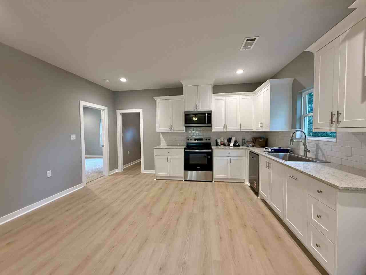 721 S Richards #NA - Photo 3 of 19