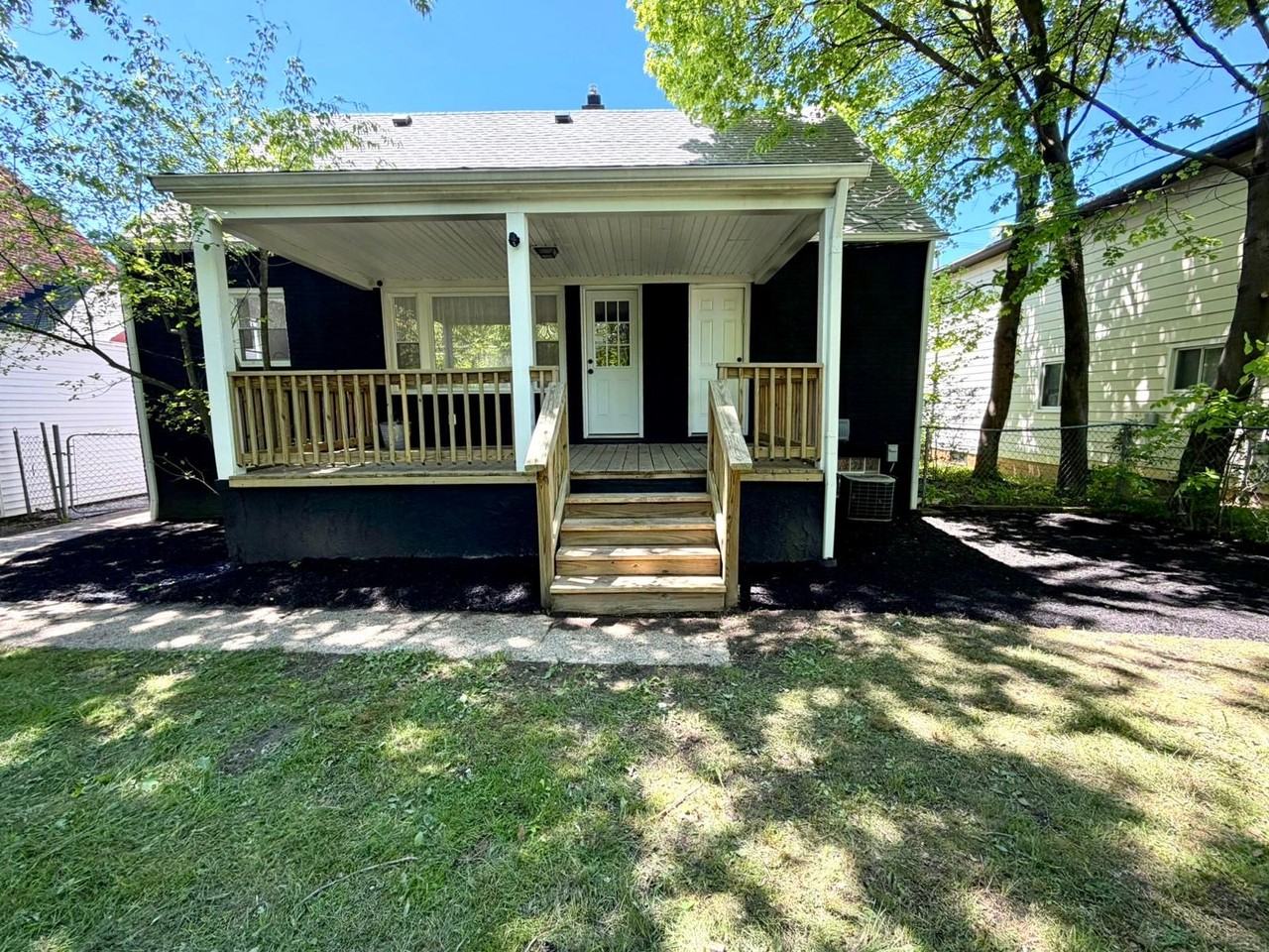 1699 Warrensville Center Rd #NA - Photo 6 of 24