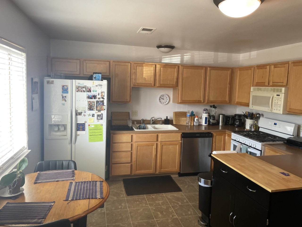 3300 Rufina St #J34 - Photo 6 of 12