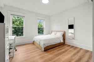 featured image of 18 Benedict St #9