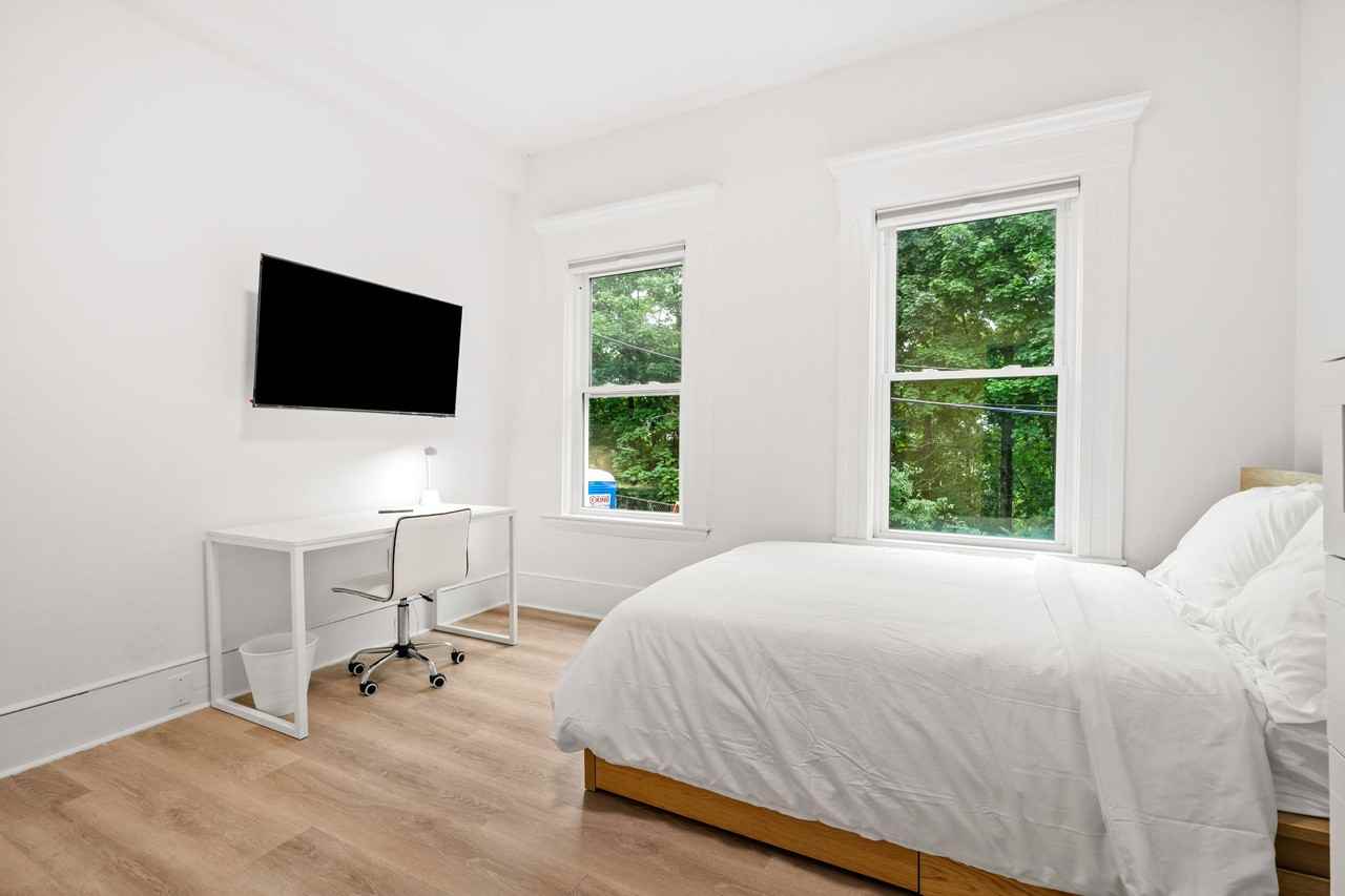 18 Benedict St #4 - Photo 3 of 21