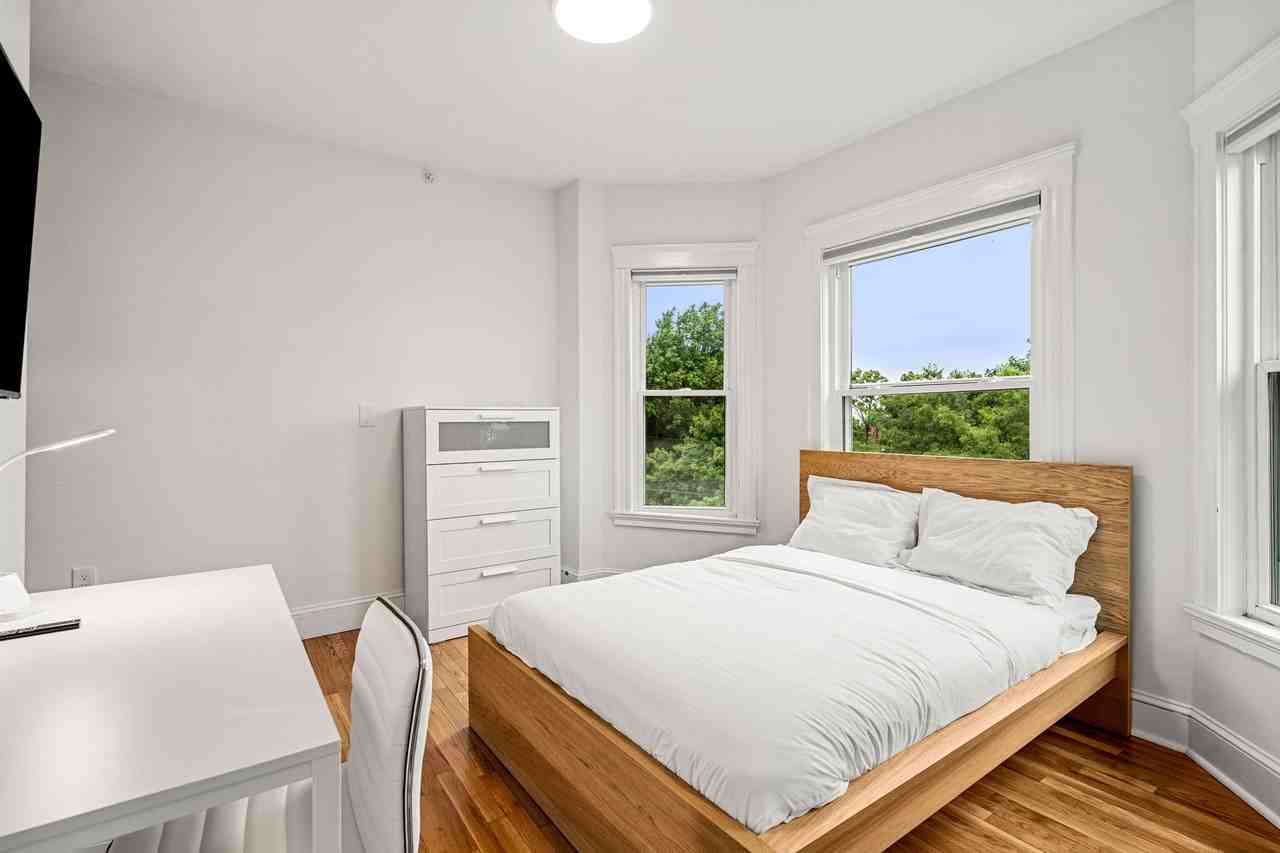 18 Benedict St #3 - Photo 2 of 20
