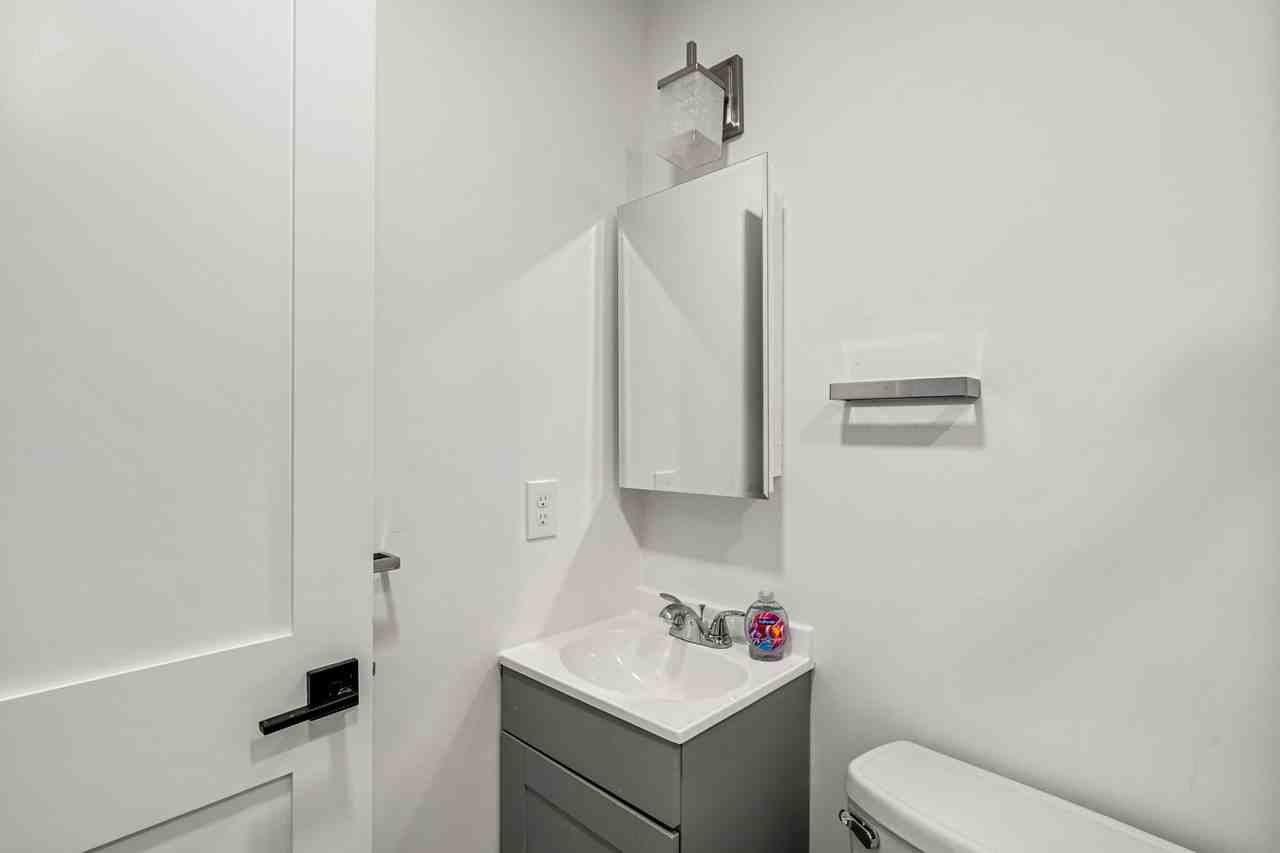 18 Benedict St #3 - Photo 5 of 20