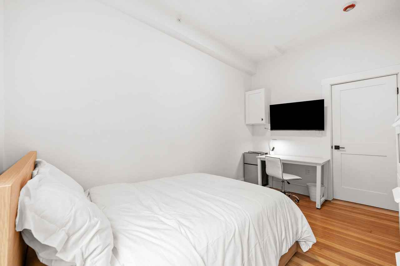 18 Benedict St #1 - Photo 2 of 22