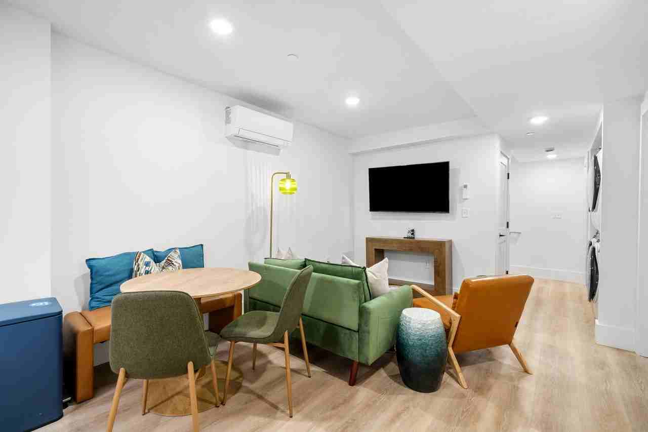 18 Benedict St #1 - Photo 6 of 22