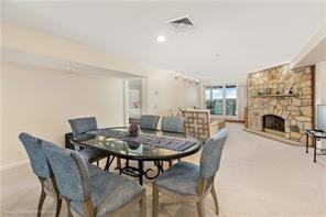 31 Coddington Wharf Apt 8 #8 - Photo 7 of 35