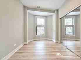 428 W Belden Ave #21 - Photo 1 of 1