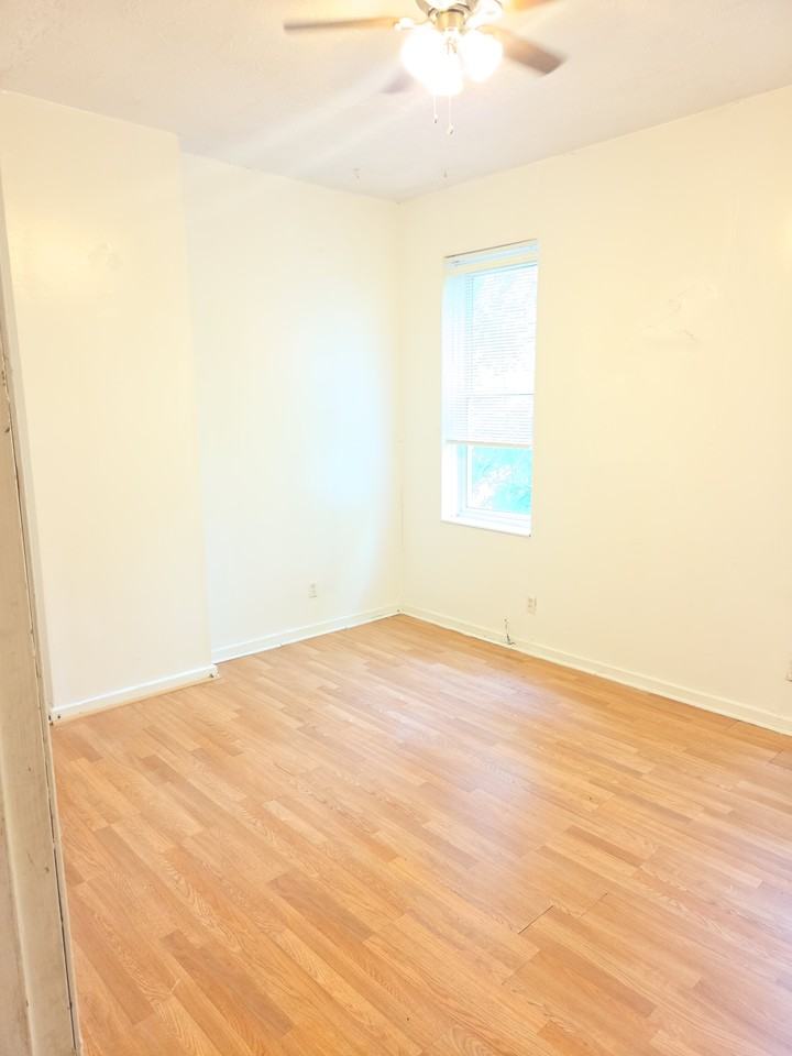 2102 Chippewa St #2 - Photo 3 of 12