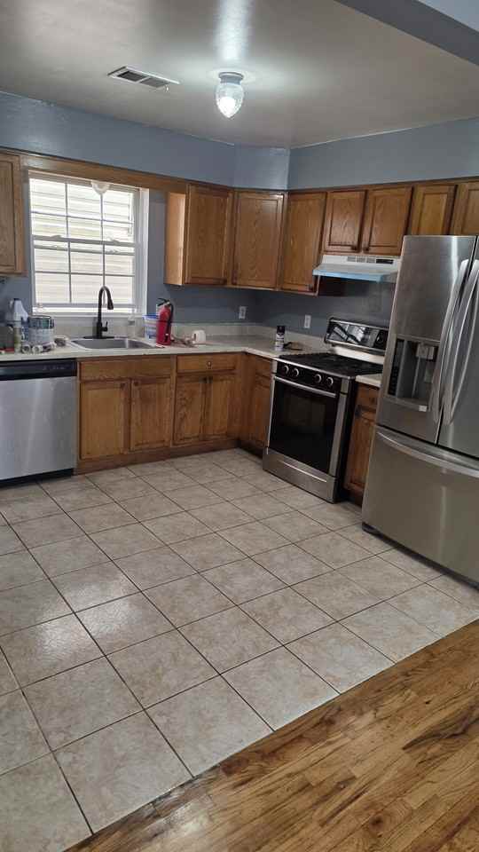 135 Seymour Ave #NA - Photo 7 of 12