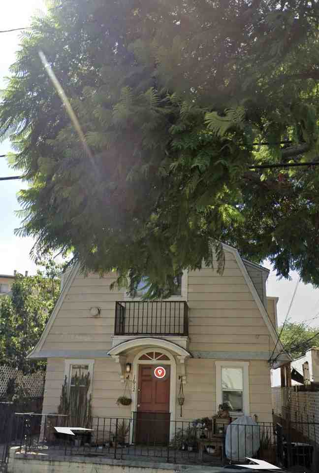 1608 Crown Hill Ave #1608 - Photo 4 of 5