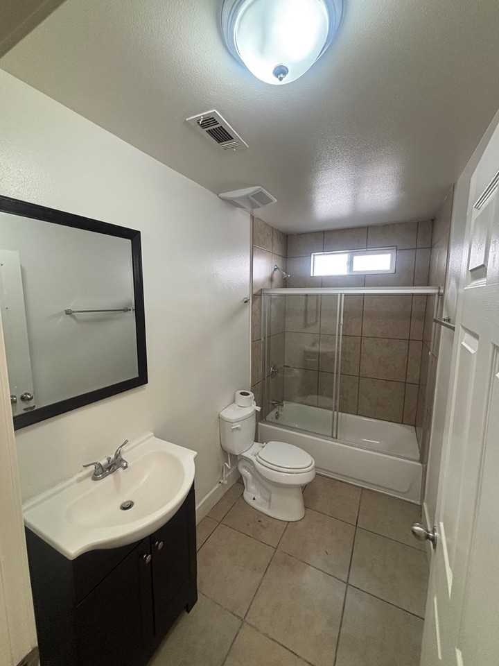 318 East 64th Street - Photo 6 of 20