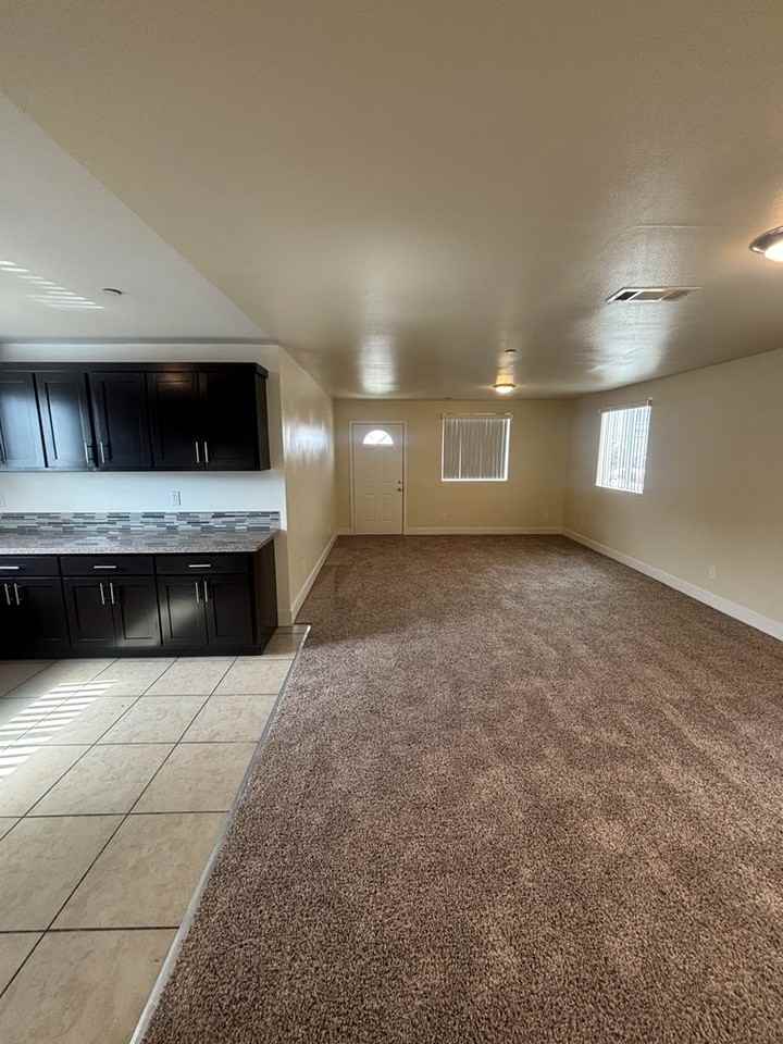 318 East 64th Street - Photo 4 of 20