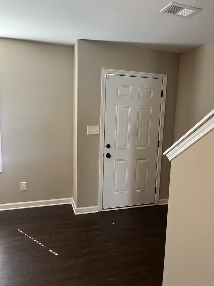267 Smithson Ln #C - Photo 3 of 14