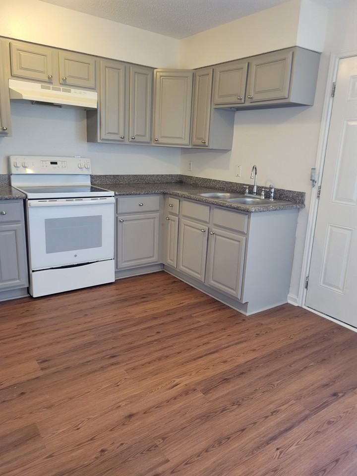7861 Symmes Ave #1 - Photo 6 of 8